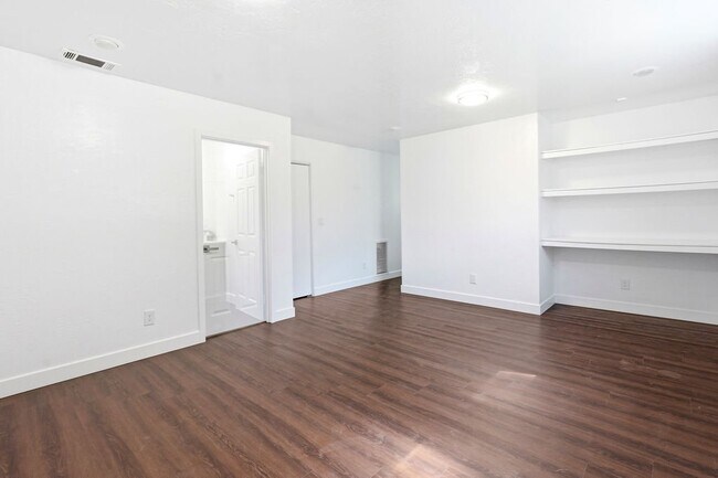 Foto del edificio - 23855 Zuger Dr