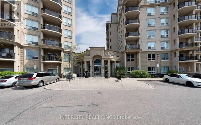 Building Photo - 8 Maison Parc Ct