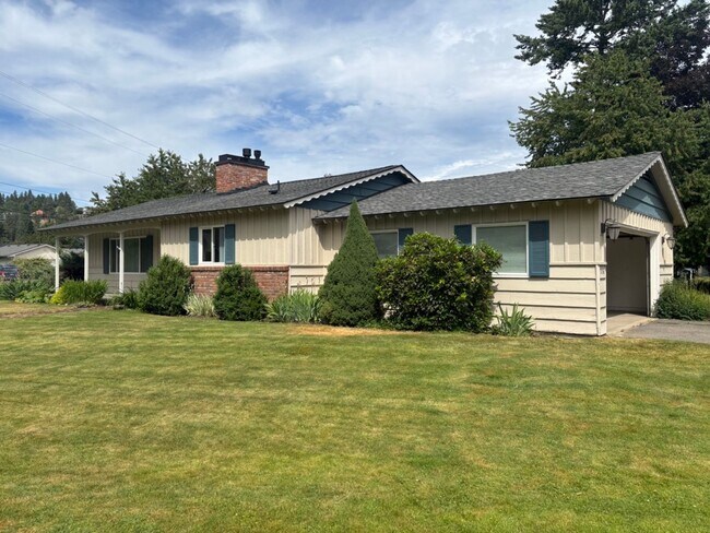 Foto del edificio - Charming Updated Home Near Fernan Lake & D...