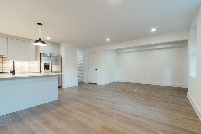 Foto del edificio - 330 Whiton St