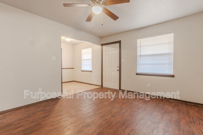 Photo - 516 N Ponca Ave Apartment