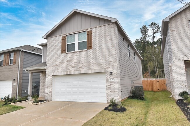 Building Photo - 15291 Abella Dr