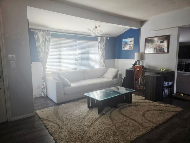 Foto del edificio - $5,500 - Beautiful 3BR/2BA Home on ? Acre ...