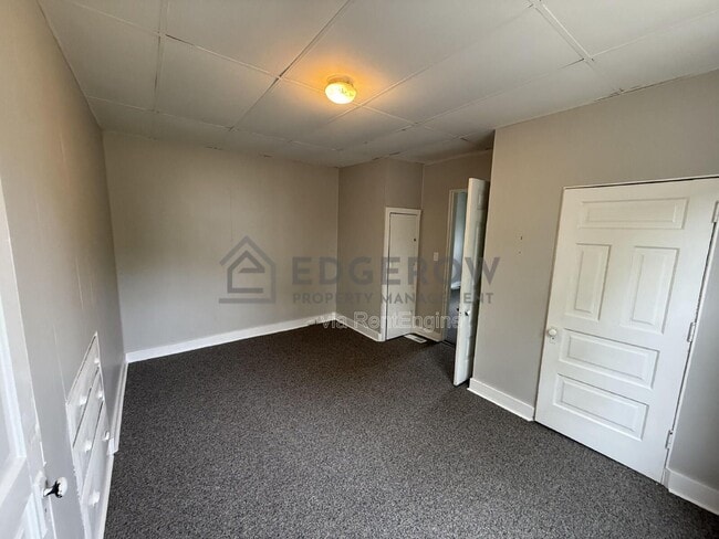 Foto del edificio - 217 E Ellis St