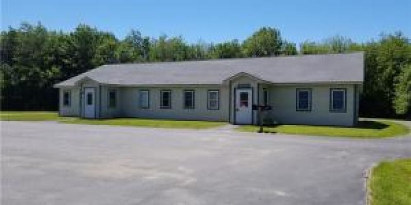 Primary Photo - 402/404 Moosehead