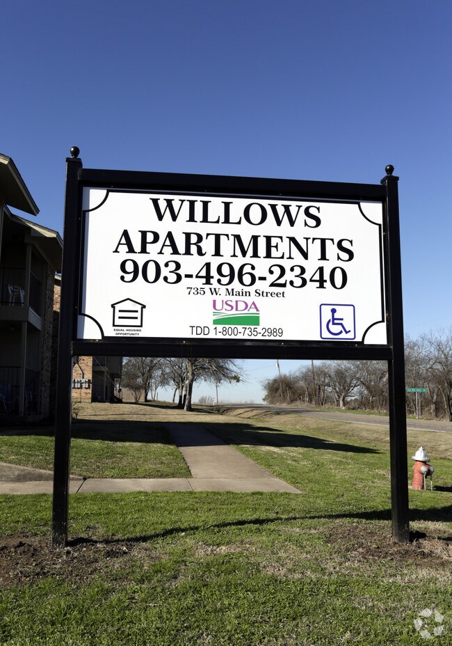 Foto del edificio - Willows Apartments