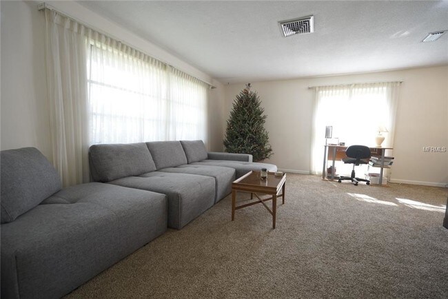 Foto del edificio - 7464 131st Way