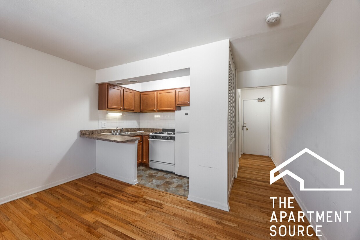 Foto principal - 540 W Roscoe St