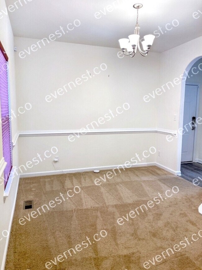 Foto del edificio - 102 Ridgeway St