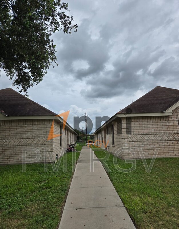 Foto del edificio - 1513 Acme Ln