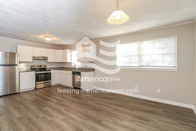 Foto del edificio - 200 Brookwood Dr