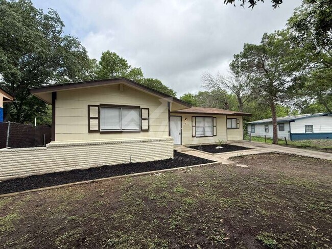 Foto del edificio - 6407 Greencastle Dr