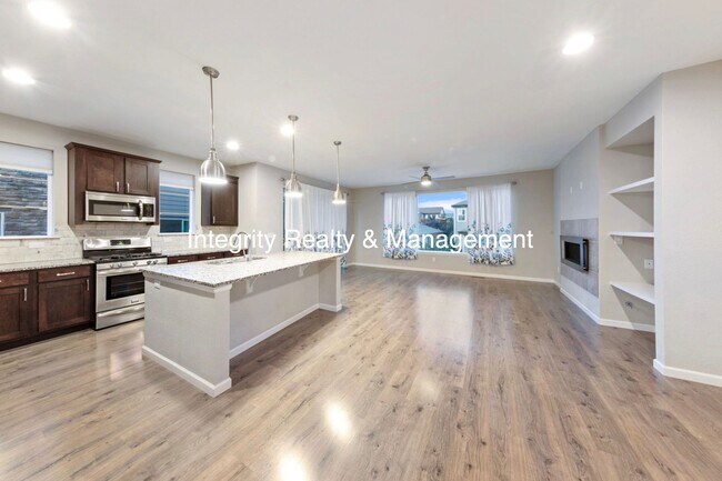 Foto del edificio - 3 Bed/2.5 Bath Townhome, 1999 sq ft, 2160 Meadows Blvd Unit A