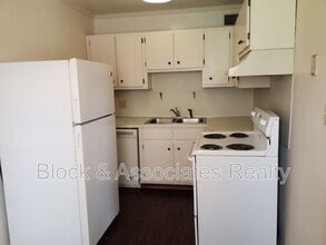 Building Photo - 3828 Country Club Rd