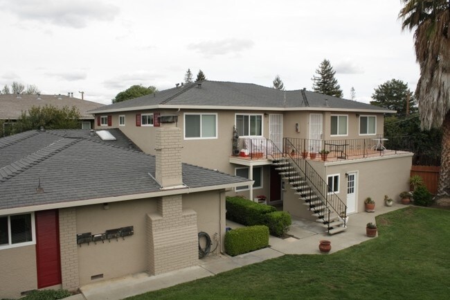 Building Photo - 1136 Starbird Cir