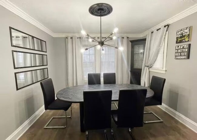 Foto del edificio - Spacious Cleveland Heights Home in Desirable Neighborhood!