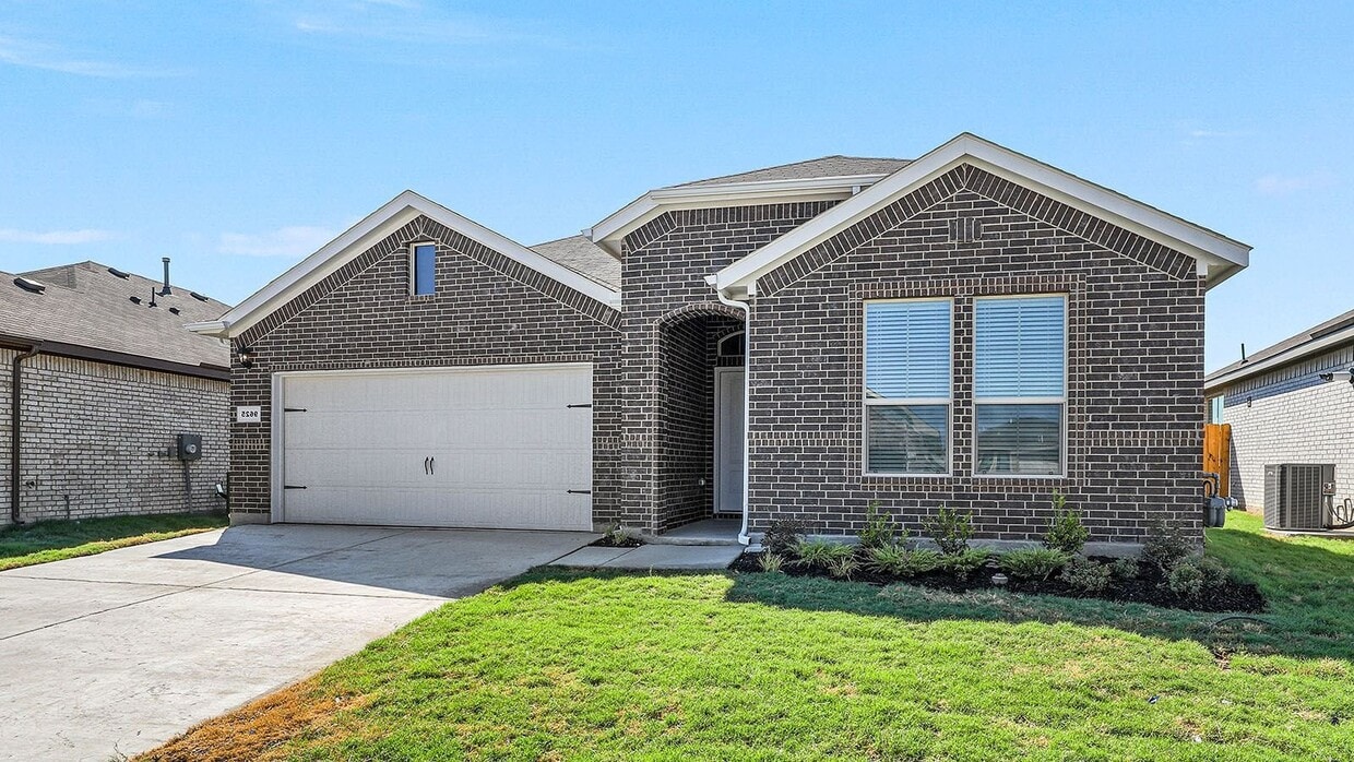 Photo - 529 Passenger Trl (Fort Worth, TX)