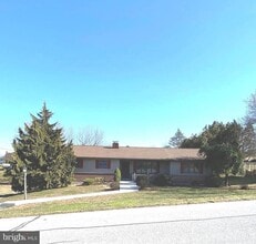 Building Photo - 45 Clay Slate Rd