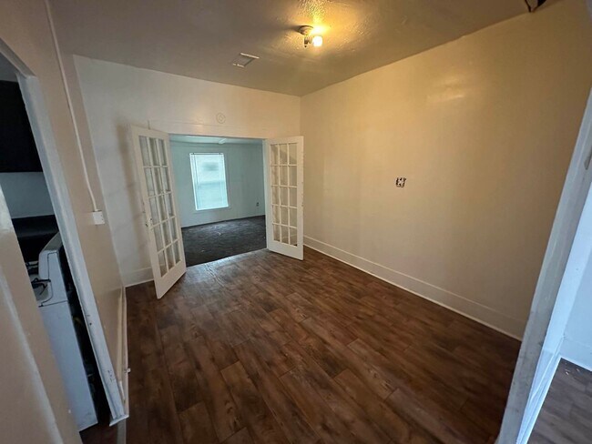 Foto del edificio - 3 bed 1 bath single family home