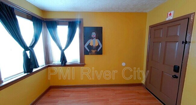 Foto del edificio - 237 E 21st St