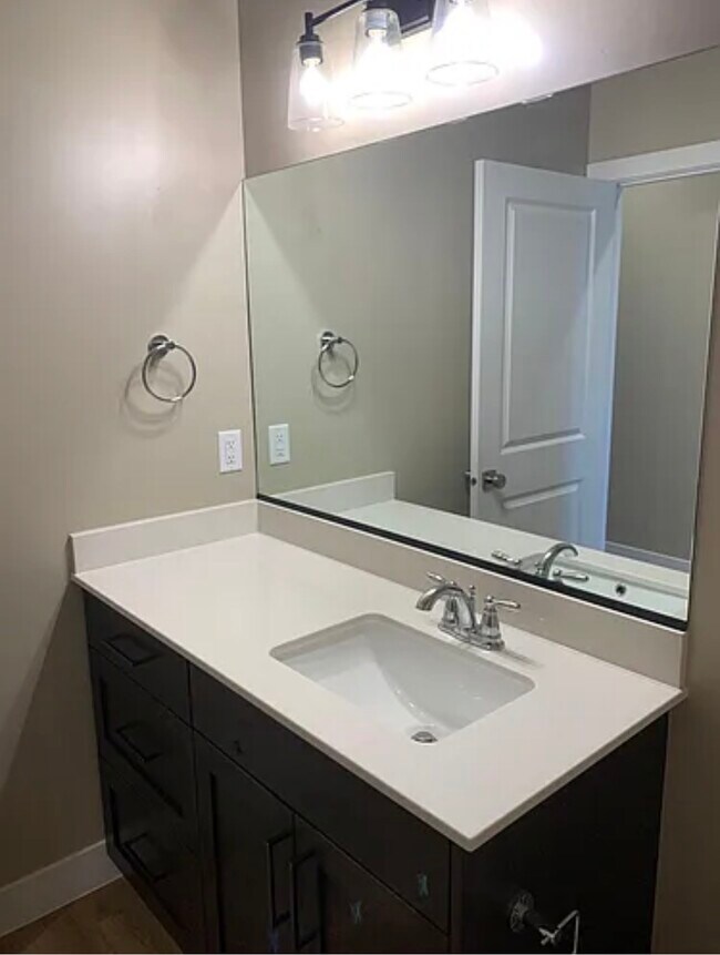 Foto del edificio - 2747 E Gray Birch Dr