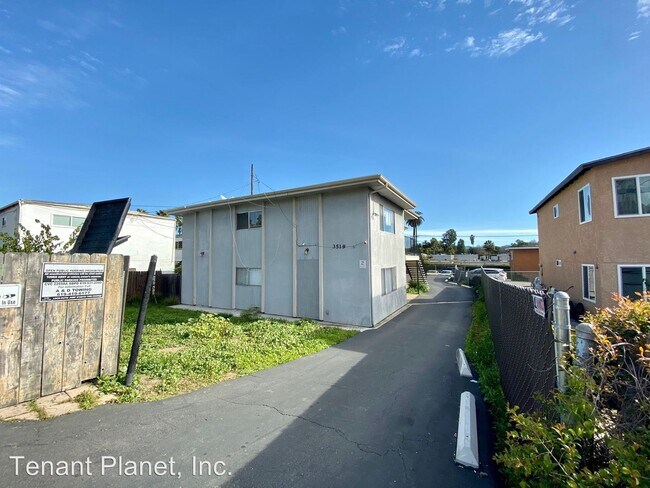 Foto del edificio - 3519 Gracia Paseo