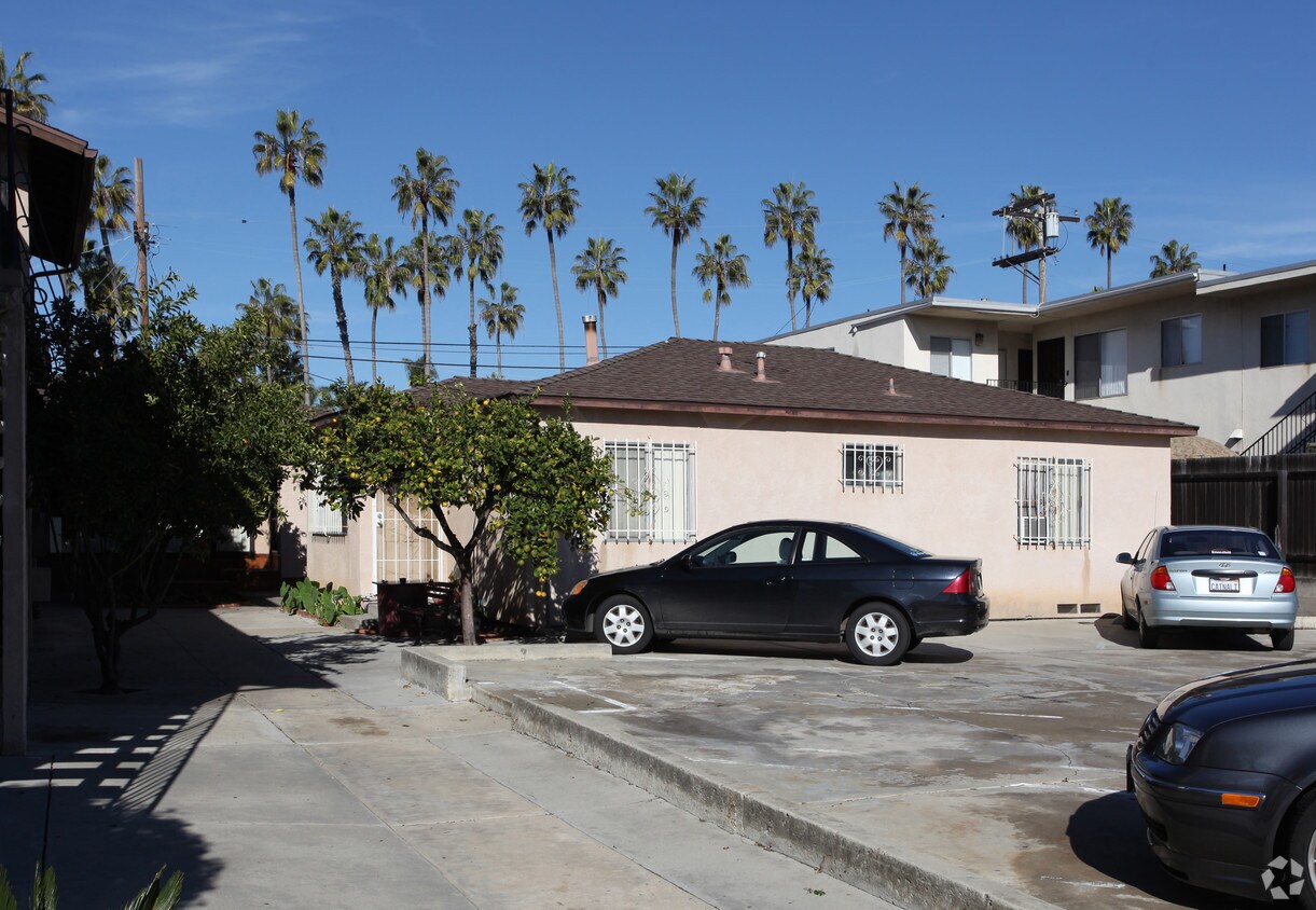 Foto principal - 2138 Adams Ave