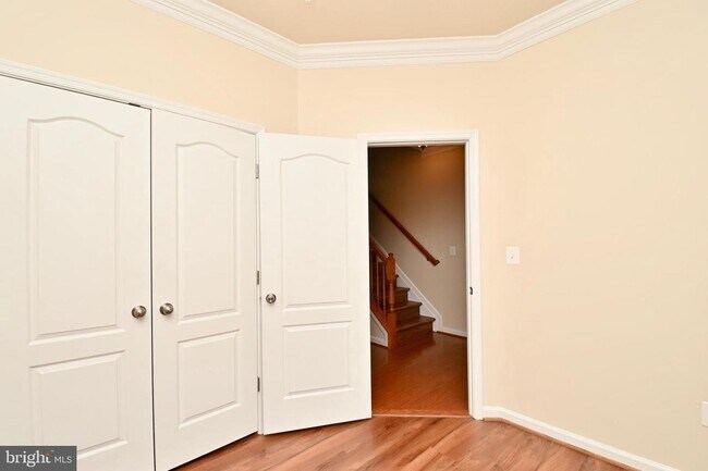 Foto del edificio - 833 Regents Square