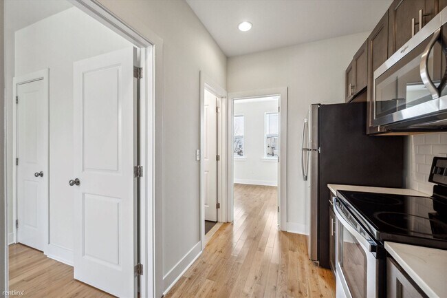 Foto del edificio - 3 br, 2 bath Triplex - 2031 N Carlisle St ...