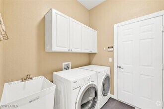 Building Photo - 15864 Delaplata Ln