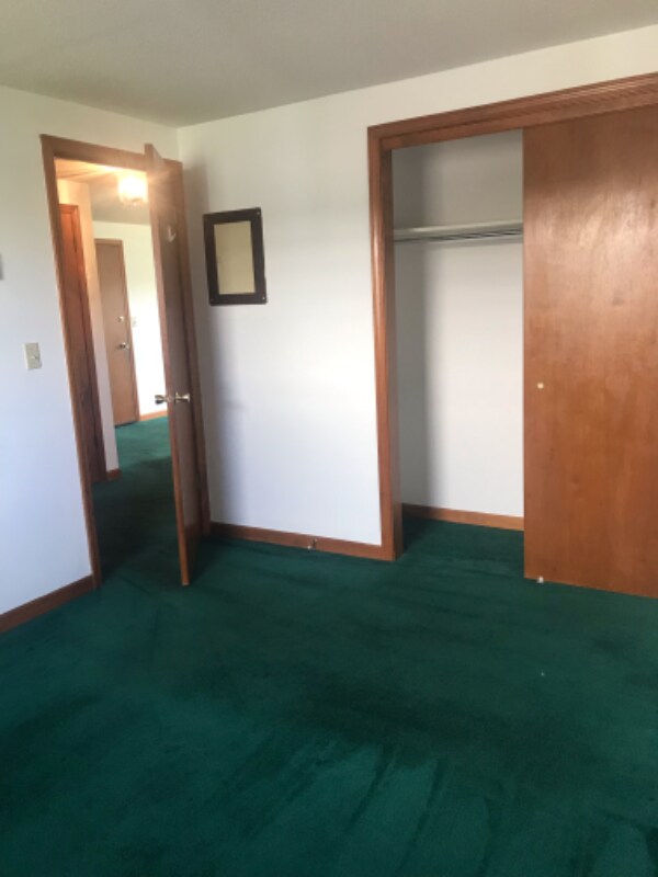 Building Photo - 2713 Oppenheim Ct