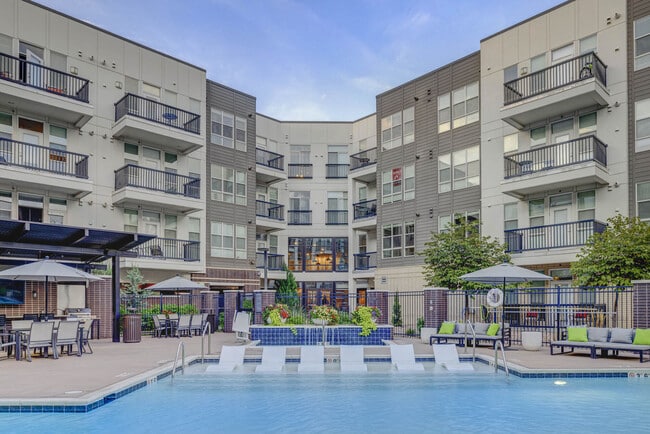 Photo - Gateway 505 Apartments