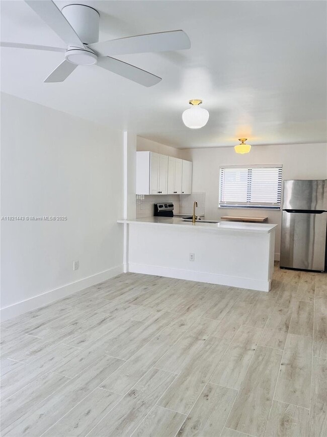 Foto del edificio - 910 SW 4th Ave