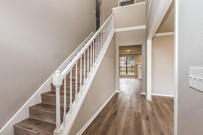 Foto del edificio - 18703 Evergreen Falls Dr