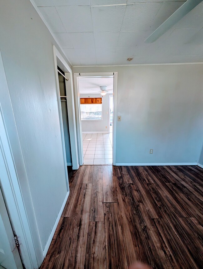 Fotografía del edificio - 685 HWY 441 SE