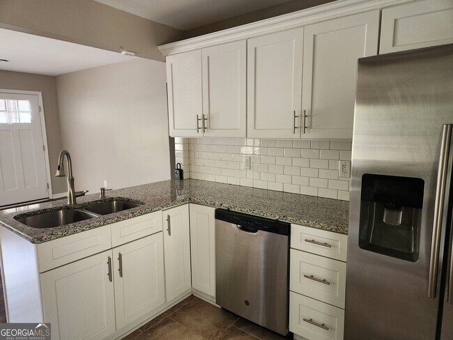Building Photo - 2148 Clanton Terrace