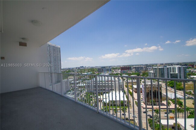 Foto del edificio - 2020 N Bayshore Dr