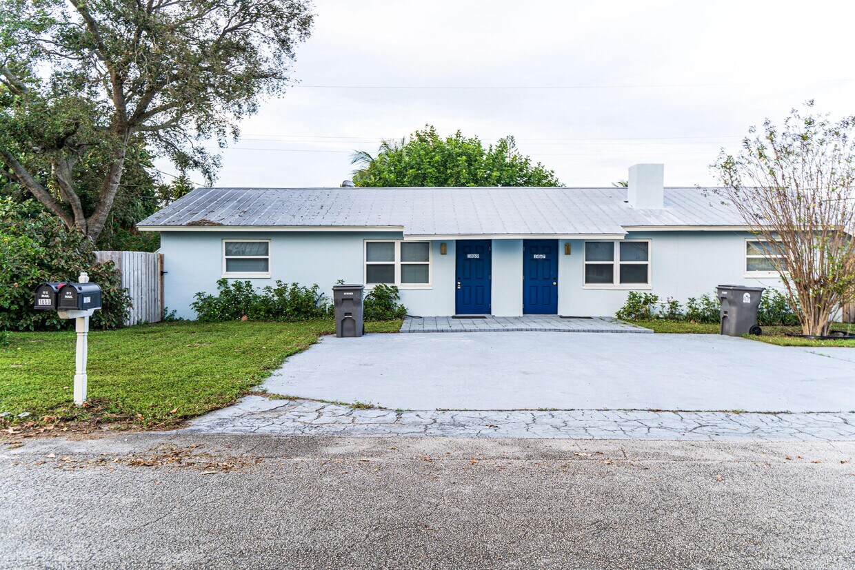 Foto principal - 1867 Windsor Dr