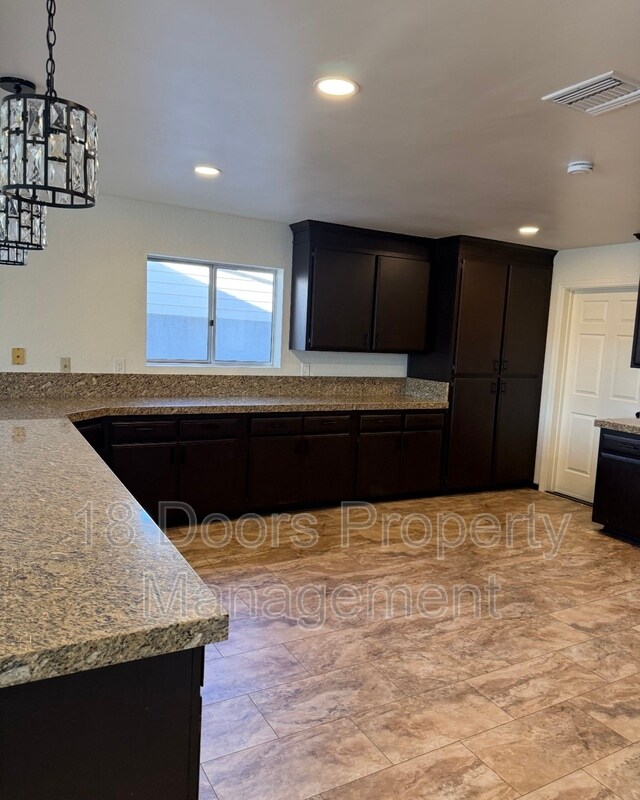 Foto del edificio - 3012 Skipper St