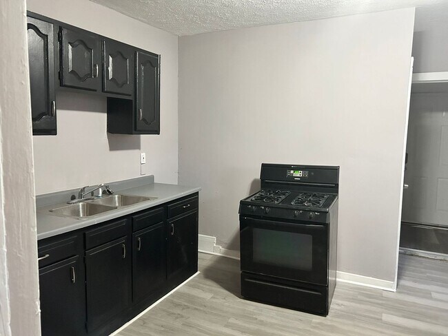 Foto del edificio - Charming & Affordable Cleveland Home with ...