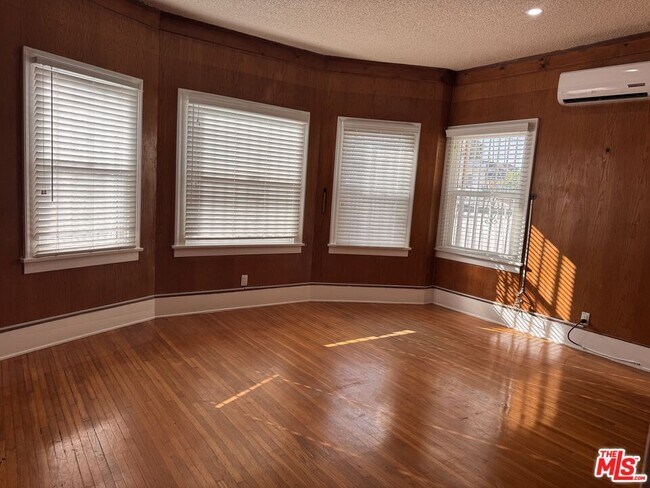 Foto del edificio - 1257 4th Ave