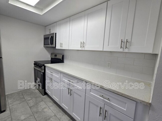 Building Photo - 5342 Cotee River Dr