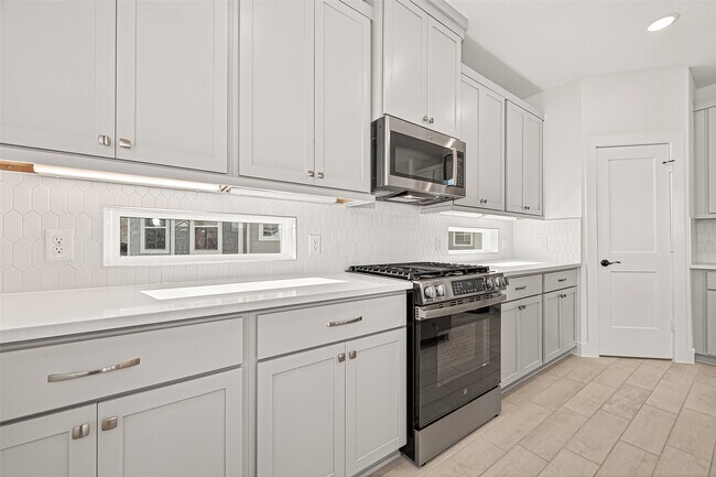 Foto del edificio - 15126 Dry Crk Jct Pl