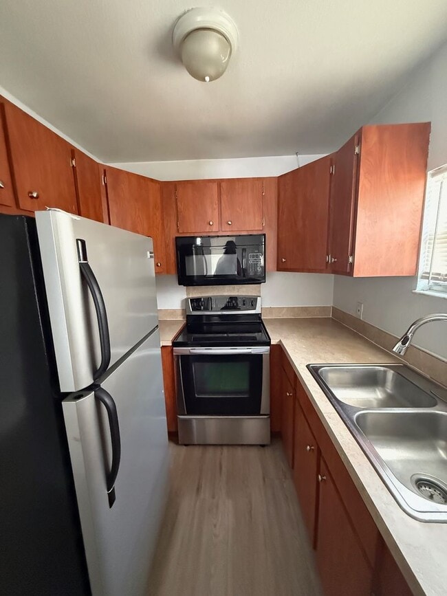 Foto del edificio - 312 10th Ave Dr W