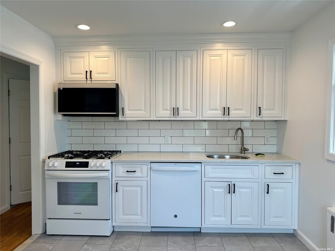 Foto principal - 558 E Park Ave