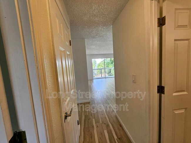 Foto del edificio - 412 Pearl St