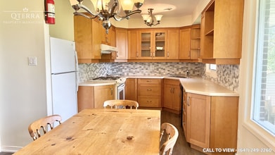 Building Photo - 253 Fairlawn Crt