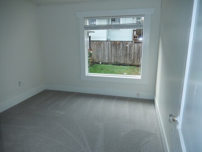 Foto del edificio - Newly Updated 3 Bedroom Home Near UPS and ...