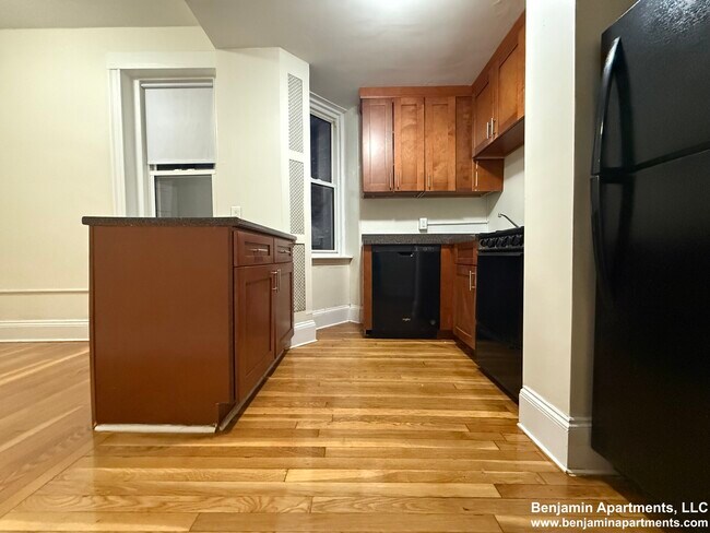 Foto del edificio - 1788 Beacon St