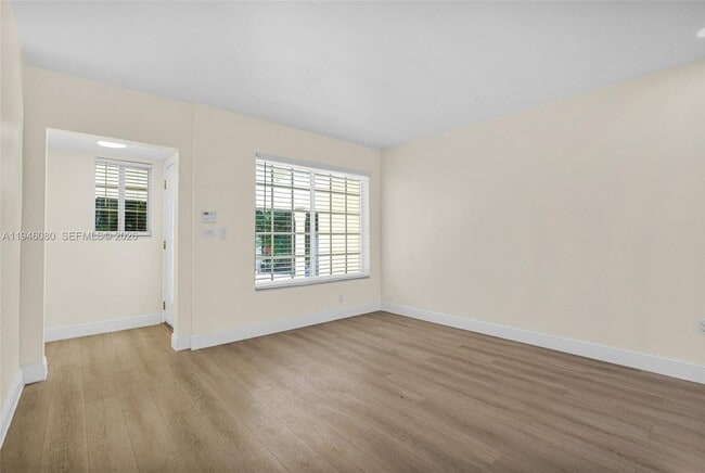 Building Photo - 5781 SW 25th St